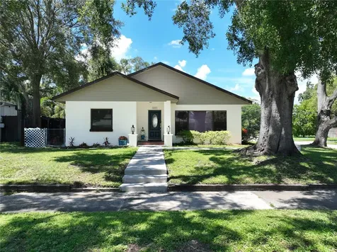 2207 W Ohio Avenue Tampa FL 33607