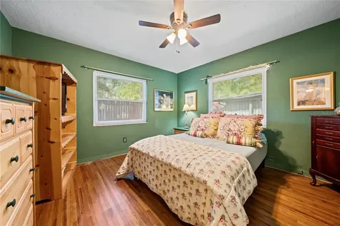2207 W Ohio Avenue Tampa FL 33607
