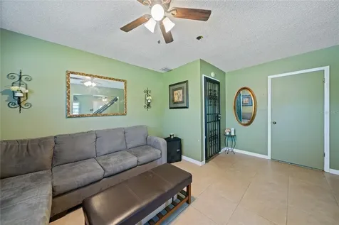 2207 W Ohio Avenue Tampa FL 33607