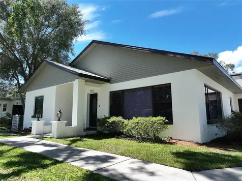 2207 W Ohio Avenue Tampa FL 33607
