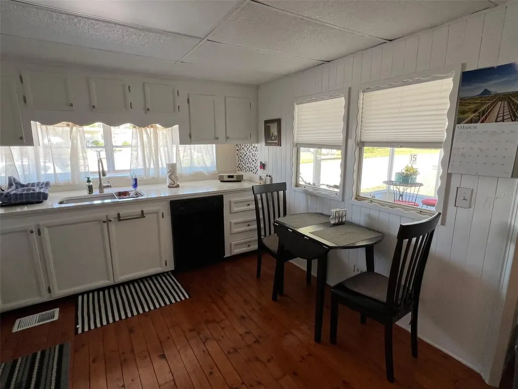 29250 Us Highway 19 N Clearwater FL 33761