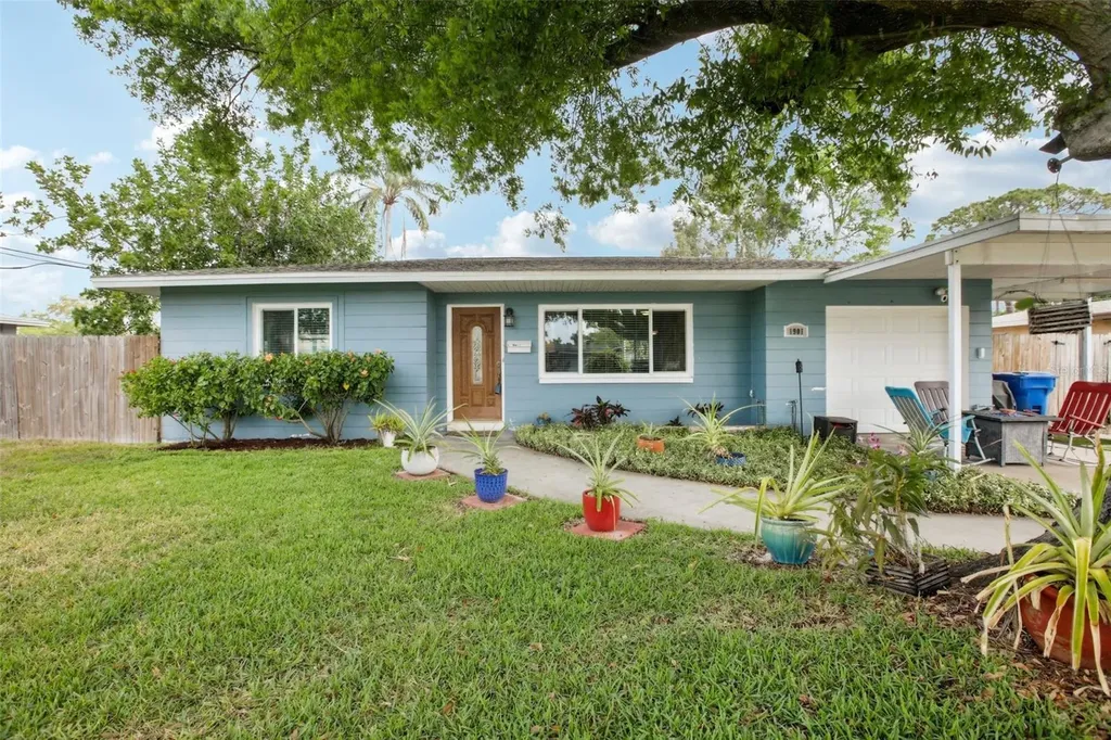1901 66th Avenue N St Petersburg FL 33702
