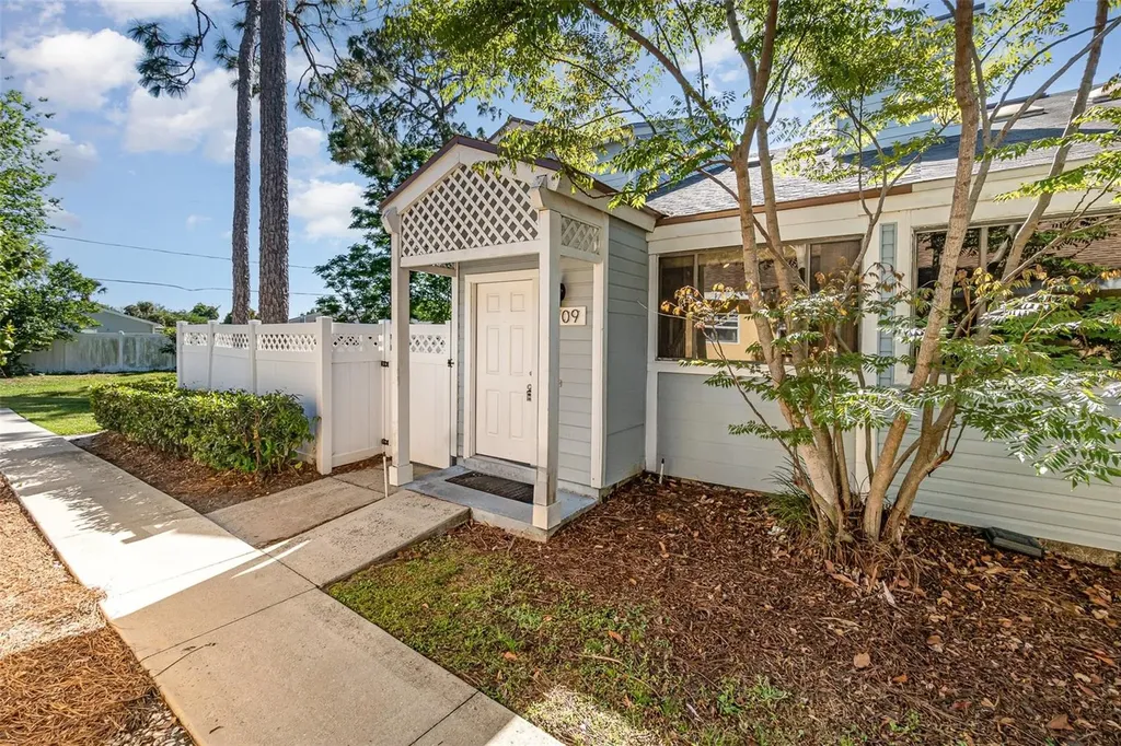 1709 Winter Green Boulevard Winter Park FL 32792