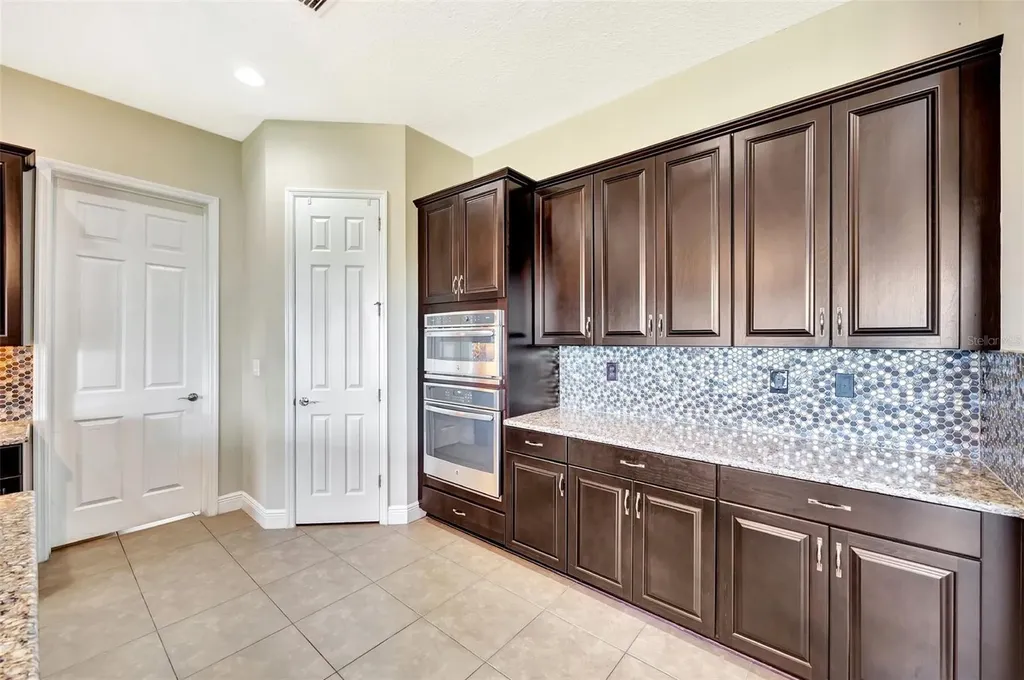 6324 Brevada Lane Apollo Beach FL 33572