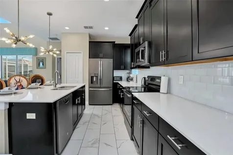 1555 Flange Drive Davenport FL 33896