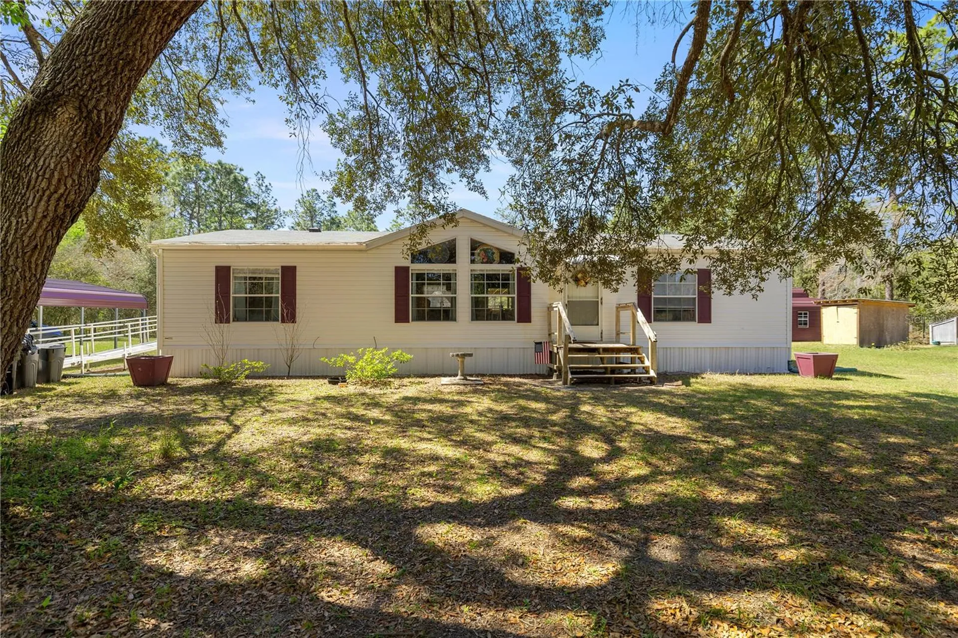 2670 SE 141st Avenue Morriston FL 32668