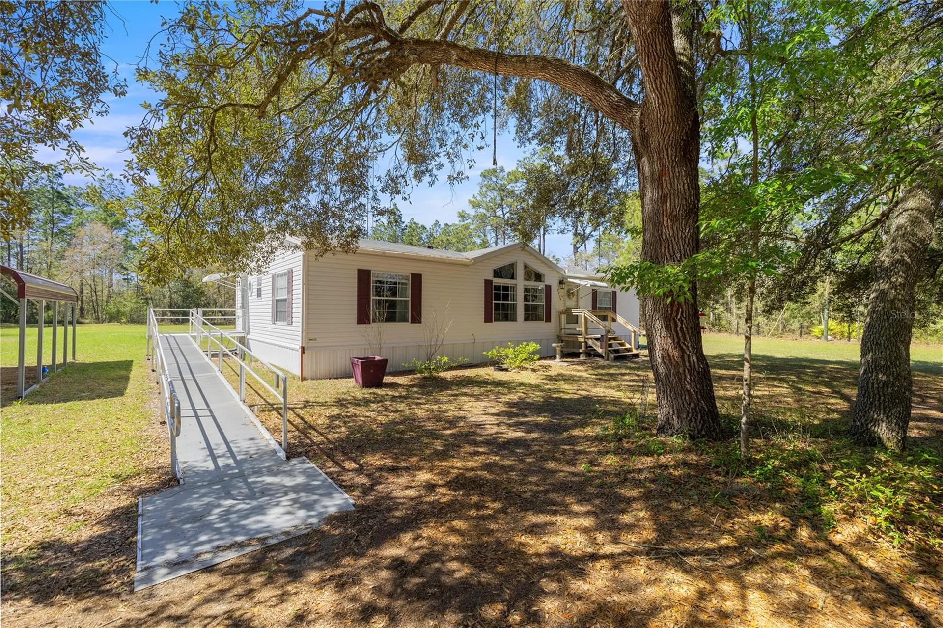 2670 SE 141st Avenue Morriston FL 32668