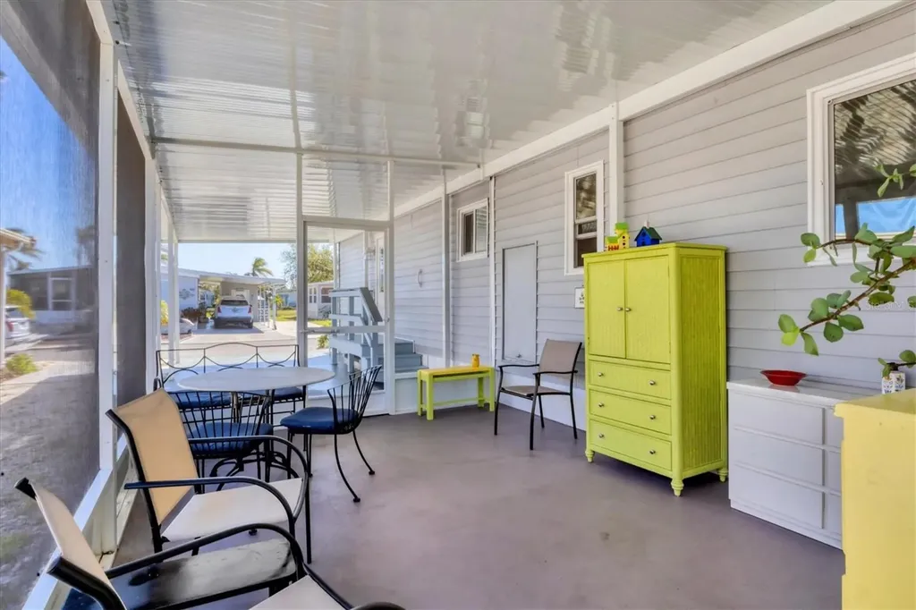 985 Jolanda Circle Venice FL 34285
