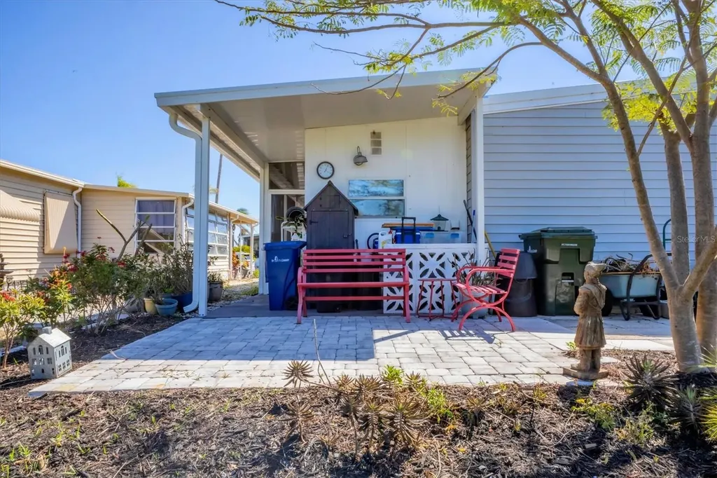 985 Jolanda Circle Venice FL 34285