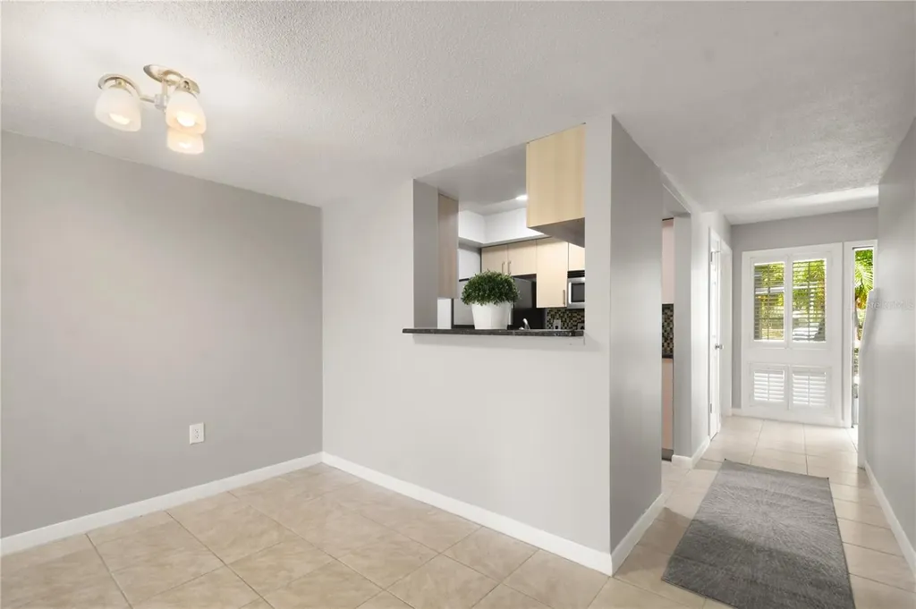 6114 Peregrine Avenue Orlando FL 32819