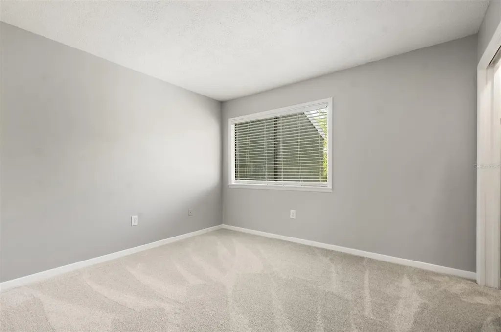 6114 Peregrine Avenue Orlando FL 32819