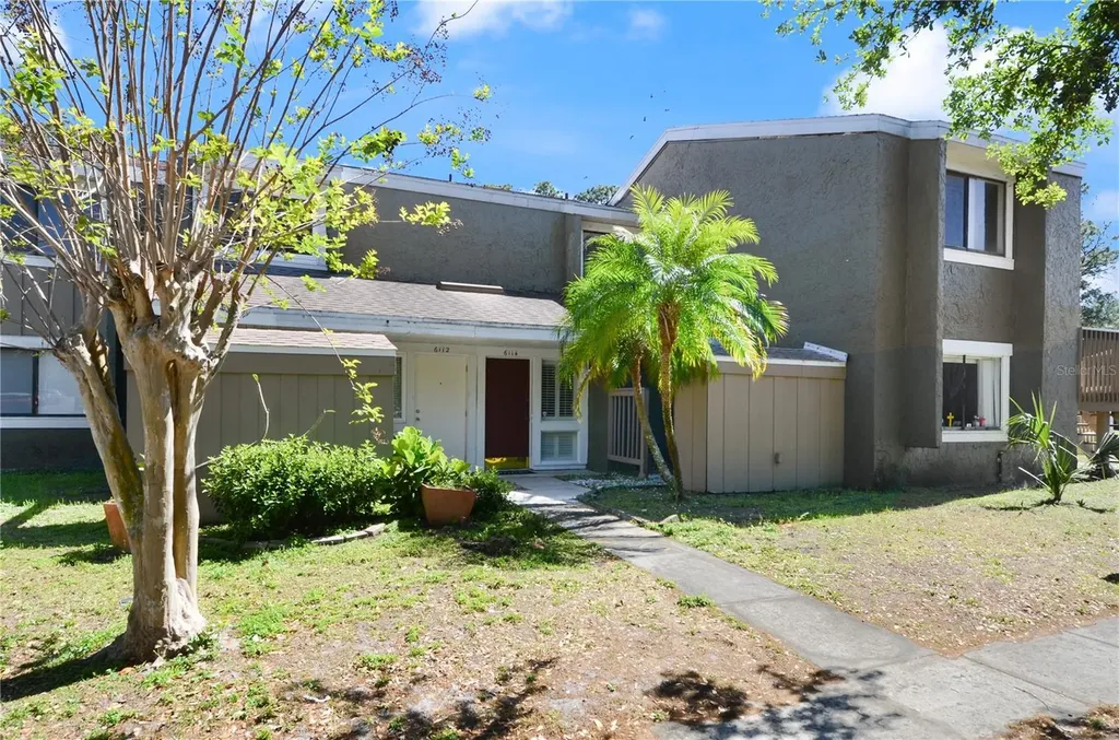 6114 Peregrine Avenue Orlando FL 32819