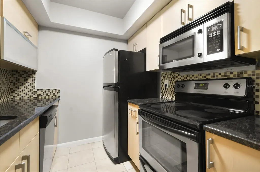 6114 Peregrine Avenue Orlando FL 32819