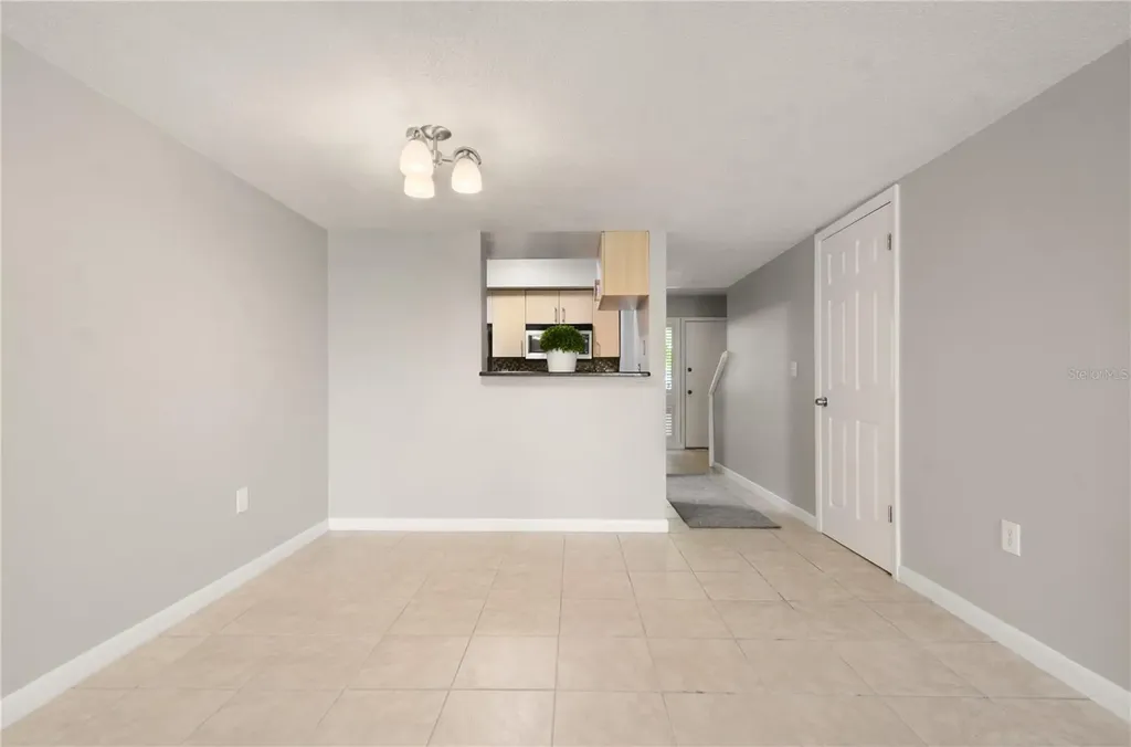 6114 Peregrine Avenue Orlando FL 32819