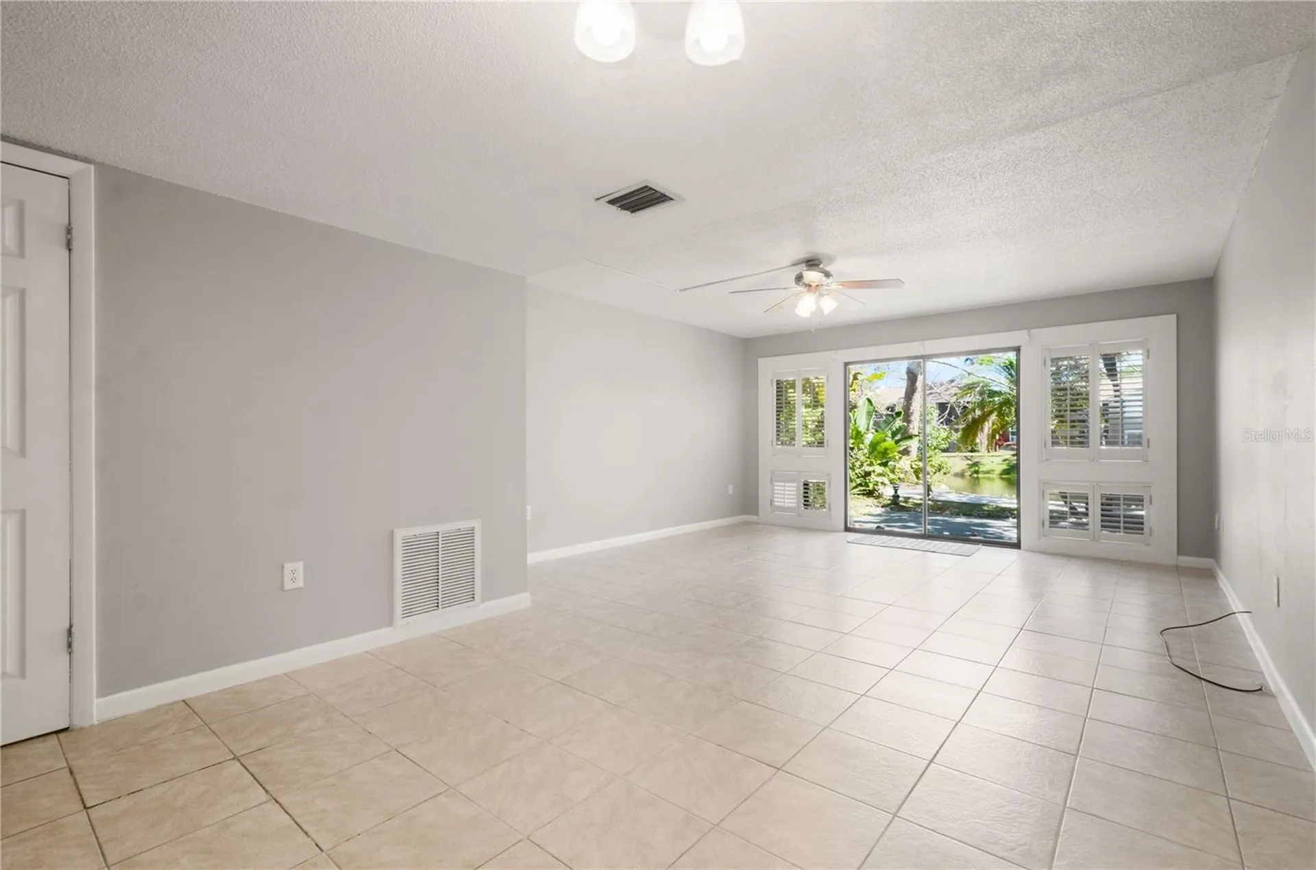 6114 Peregrine Avenue Orlando FL 32819