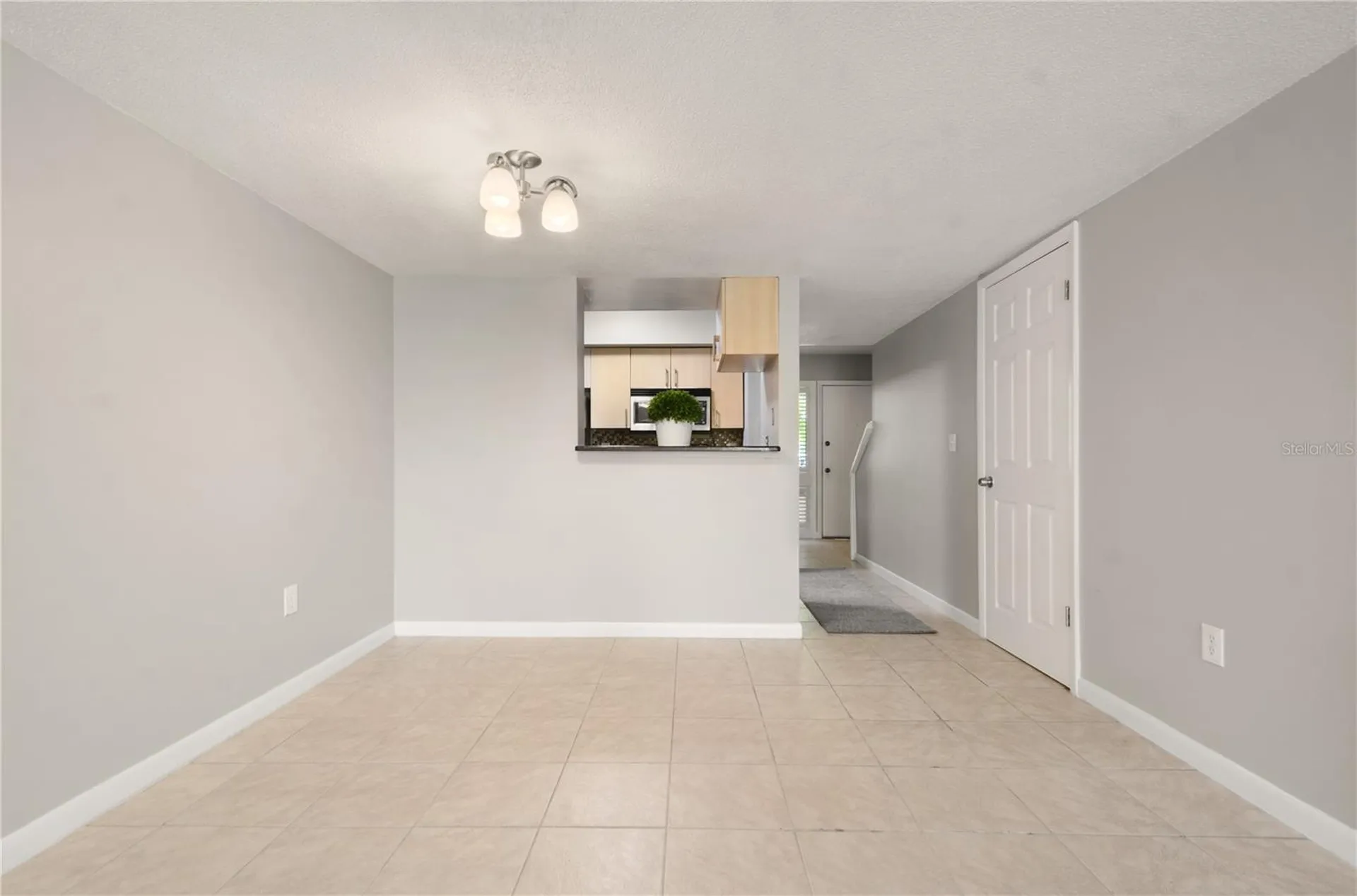 6114 Peregrine Avenue Orlando FL 32819