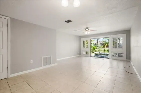 6114 Peregrine Avenue Orlando FL 32819