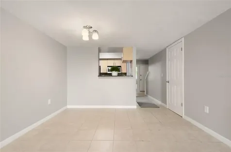 6114 Peregrine Avenue Orlando FL 32819