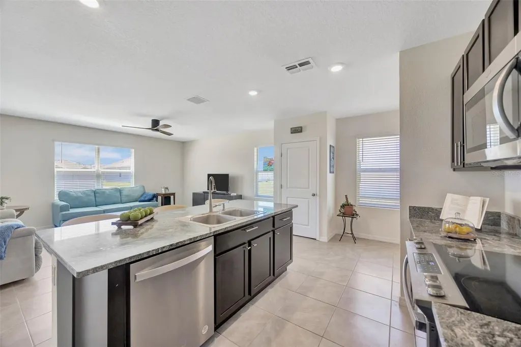 5758 Hollingworth Trail Wesley Chapel FL 33545