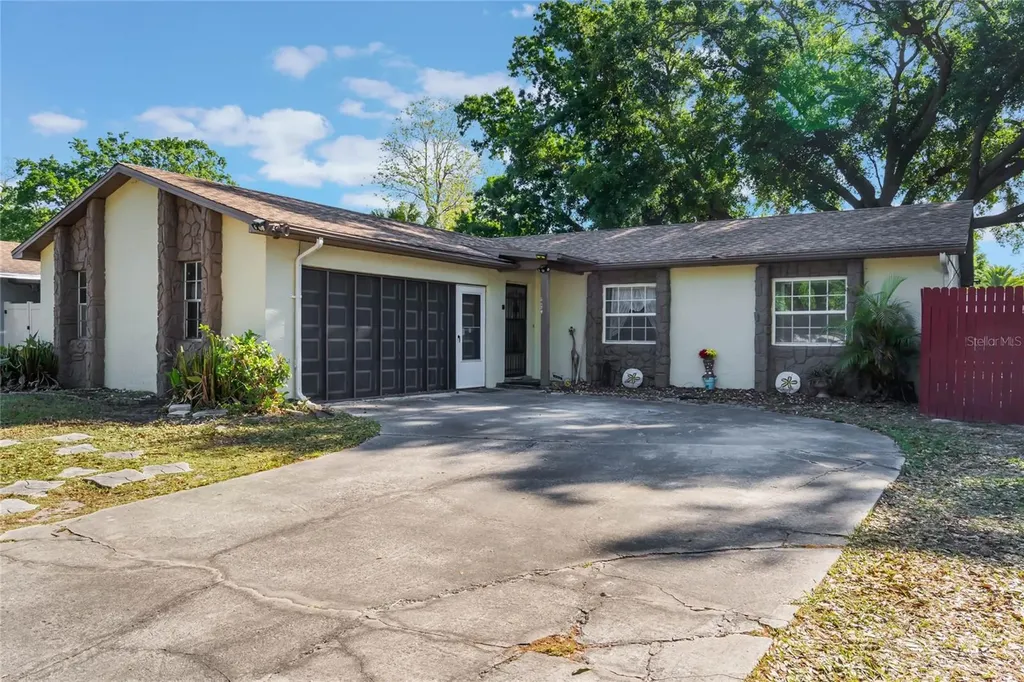 2429 Oak Run Boulevard Kissimmee FL 34744