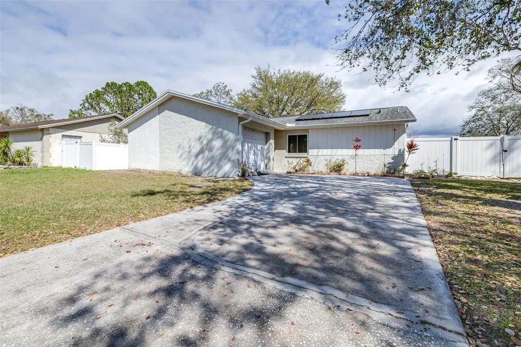 13835 Pathfinder Drive Tampa FL 33625