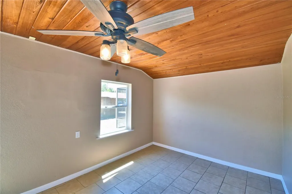 352 E Hwy 630 E Frostproof FL 33843