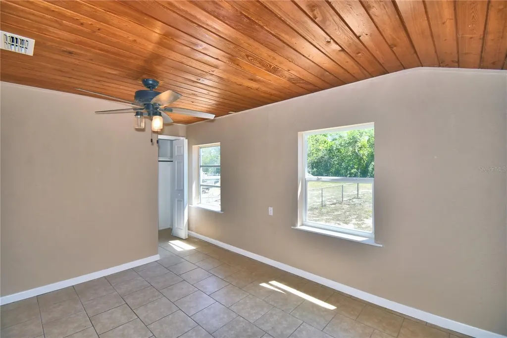352 E Hwy 630 E Frostproof FL 33843