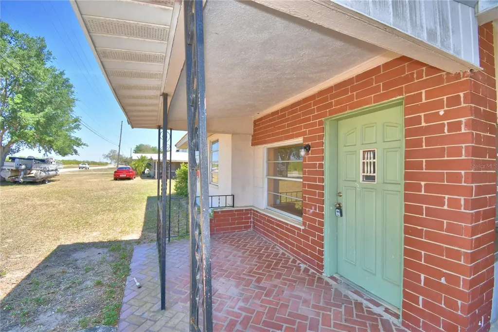352 E Hwy 630 E Frostproof FL 33843