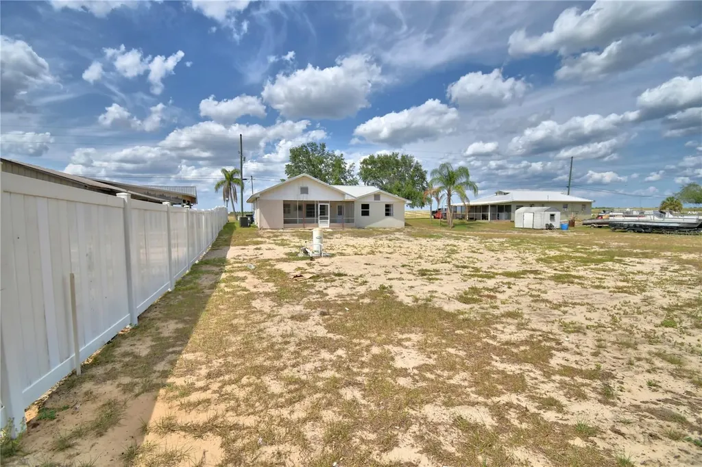 352 E Hwy 630 E Frostproof FL 33843