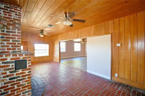 352 E Hwy 630 E Frostproof FL 33843