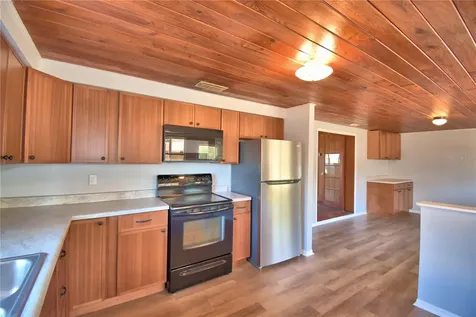 352 E Hwy 630 E Frostproof FL 33843