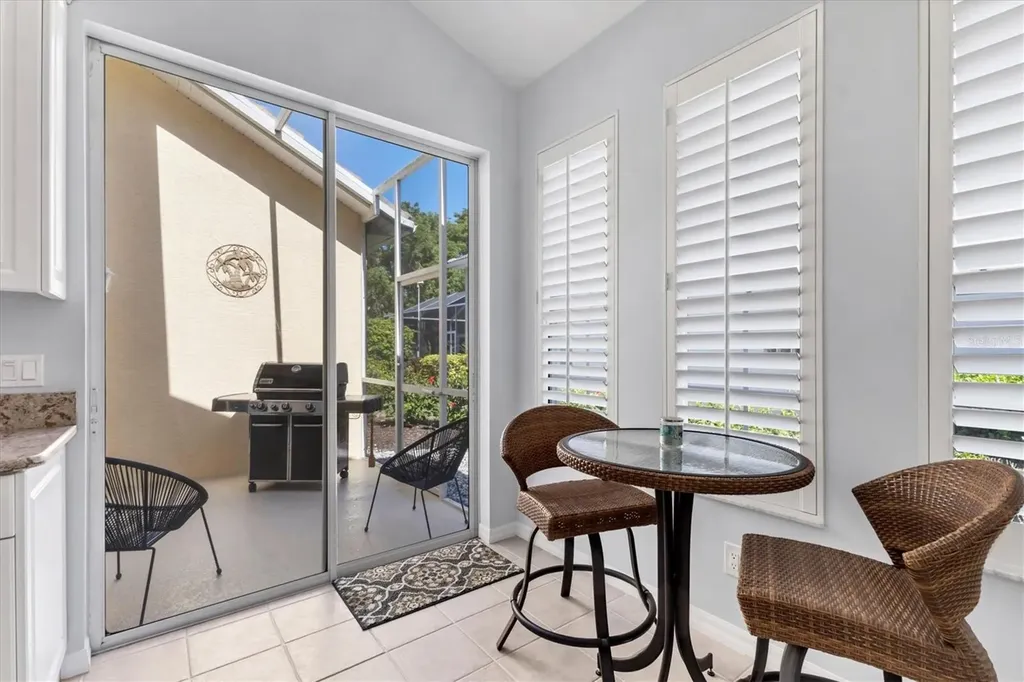 4358 Mirabella Circle Bradenton FL 34210