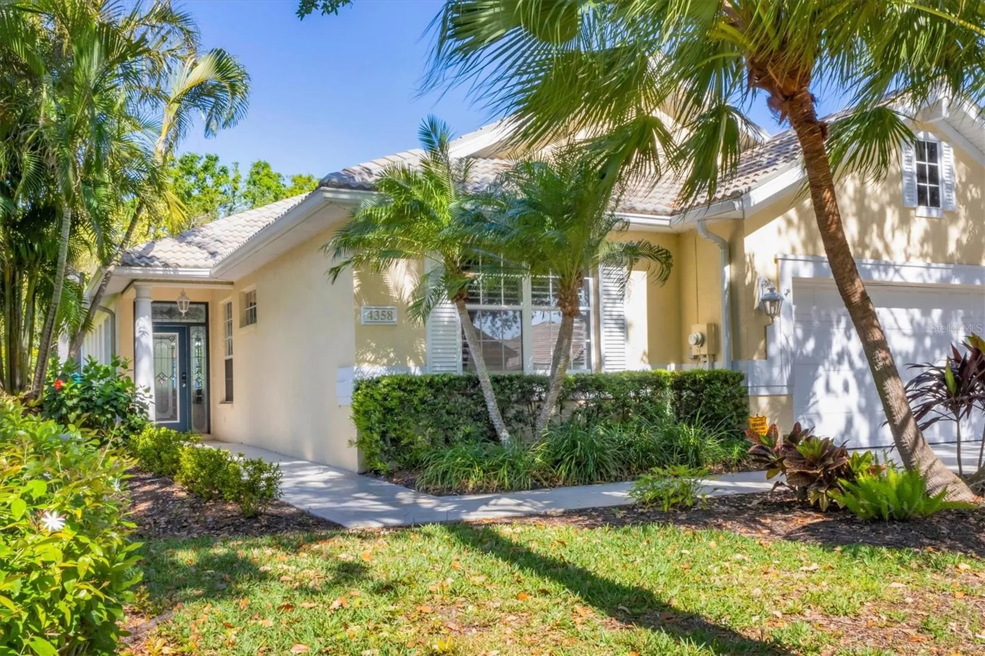 4358 Mirabella Circle Bradenton FL 34210