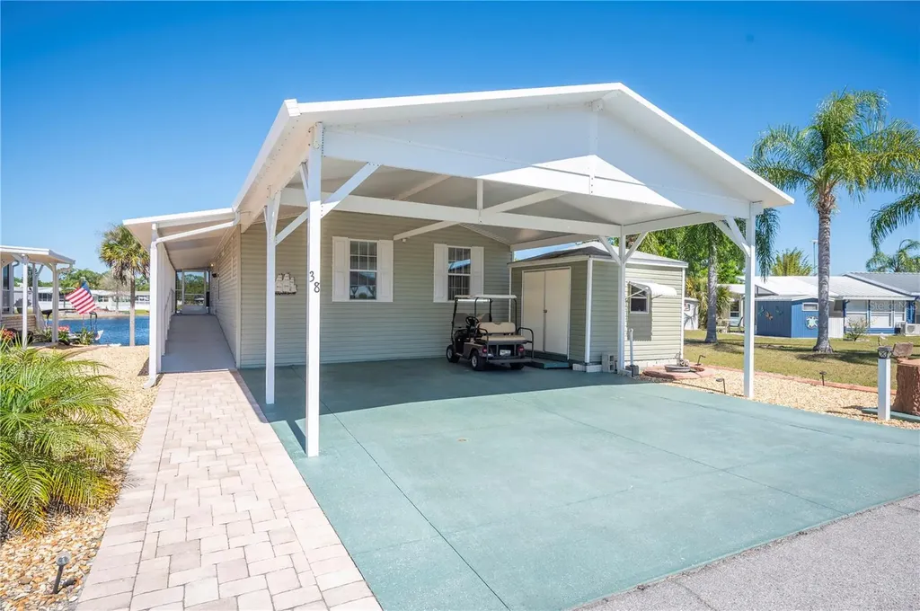 38 Queen Of Waters Street Lake Wales FL 33898