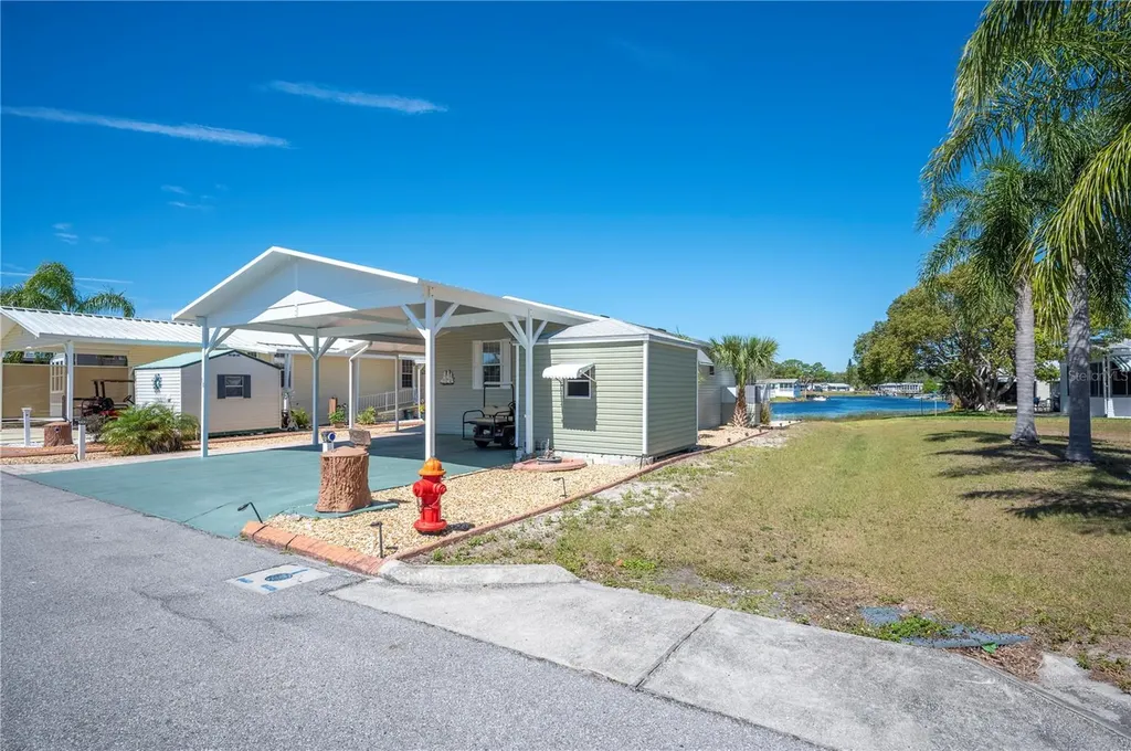 38 Queen Of Waters Street Lake Wales FL 33898