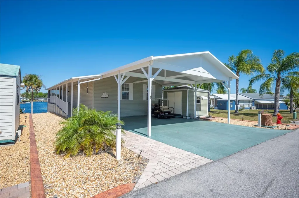 38 Queen Of Waters Street Lake Wales FL 33898