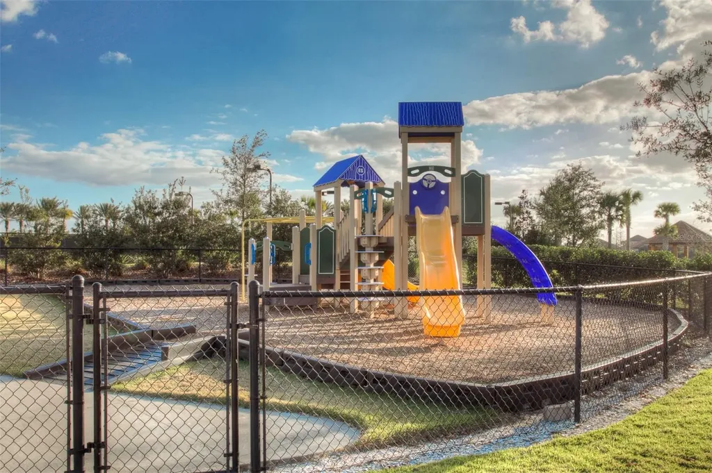 13703 Messina Loop Bradenton FL 34211