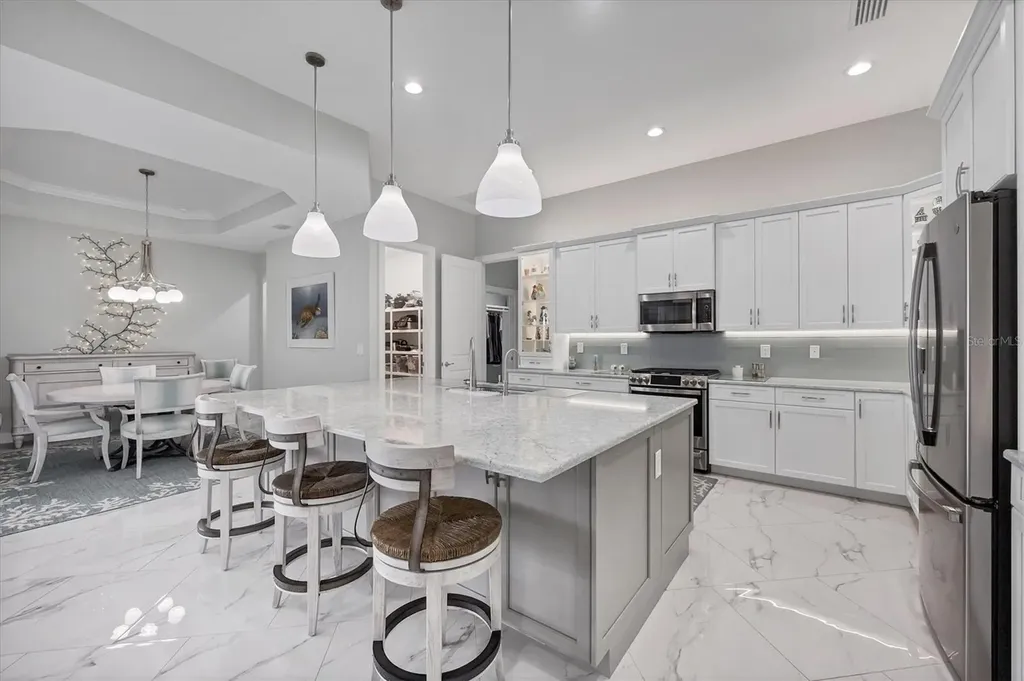 226 W Pine Valley Lane Rotonda West FL 33947