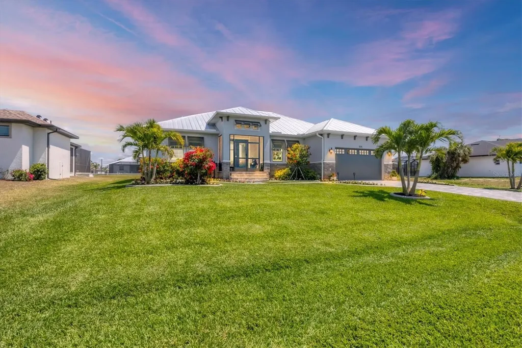 226 W Pine Valley Lane Rotonda West FL 33947