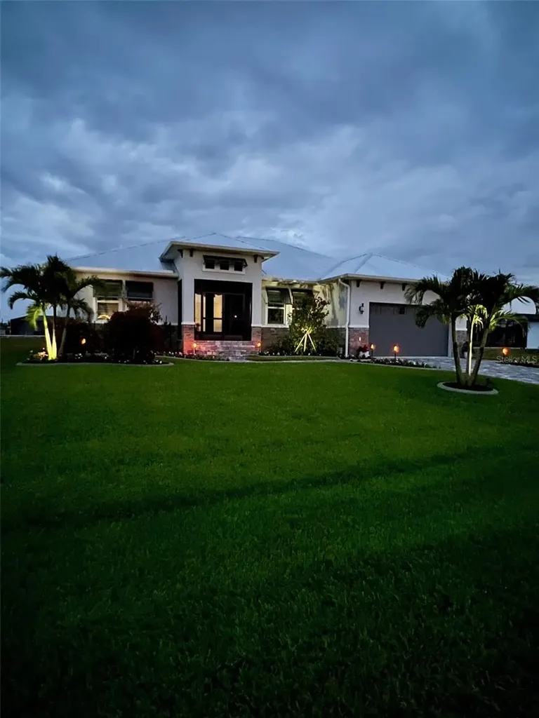 226 W Pine Valley Lane Rotonda West FL 33947