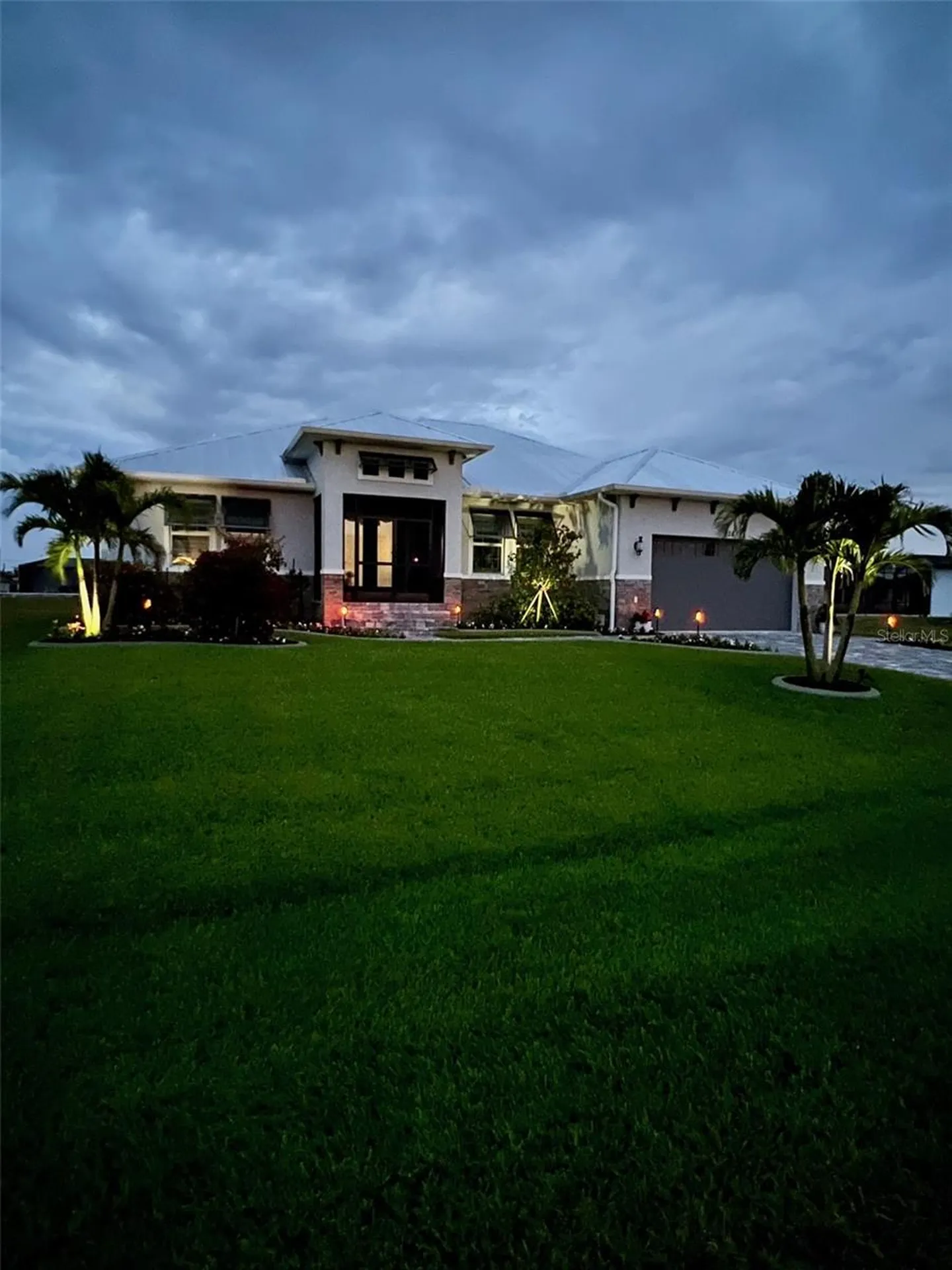 226 W Pine Valley Lane Rotonda West FL 33947