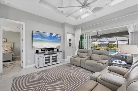 226 W Pine Valley Lane Rotonda West FL 33947