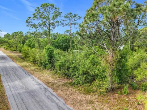 1611 8th Avenue Lehigh Acres FL 33972