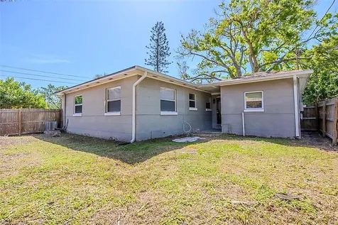 3645 6th Street S St Petersburg FL 33705