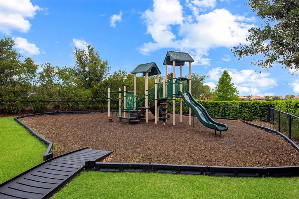 13823 Messina Loop Bradenton FL 34211