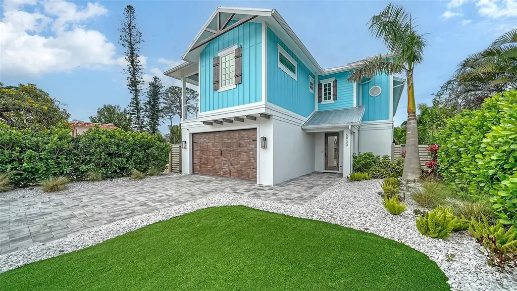 5930 Briarwood Avenue Sarasota FL 34231