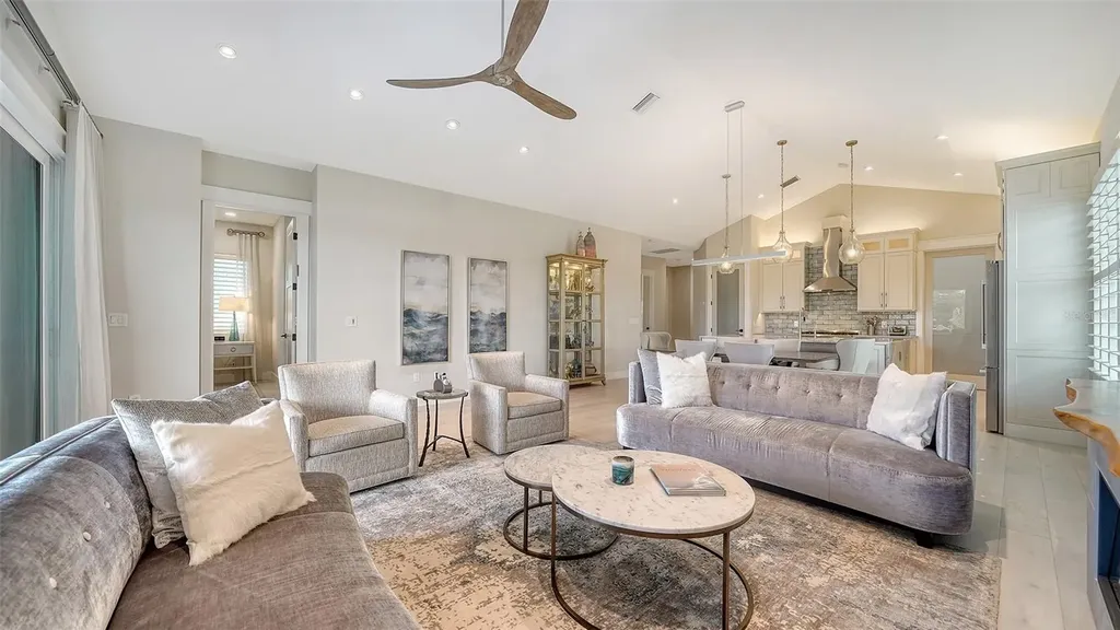 5930 Briarwood Avenue Sarasota FL 34231