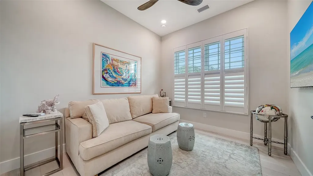 5930 Briarwood Avenue Sarasota FL 34231