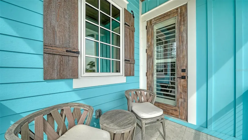 5930 Briarwood Avenue Sarasota FL 34231