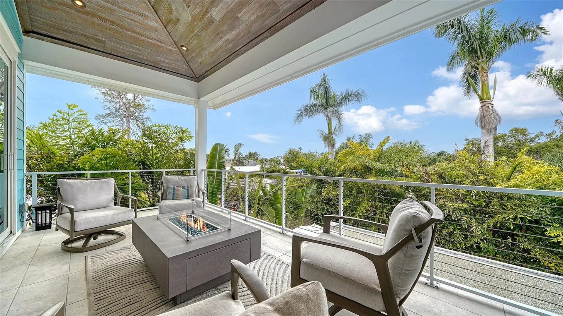 5930 Briarwood Avenue Sarasota FL 34231